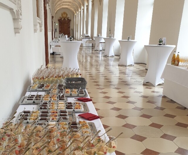 Stehempfang Fingerfood Dessert