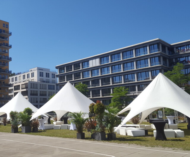 Sommerfest Stehempfang Lounge flying Buffet