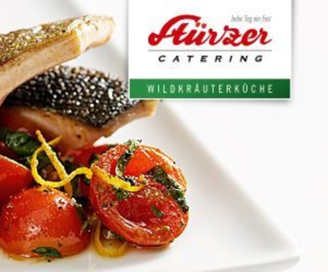 Gebratenes Lachsforellenfilet mit Strohkartoffeln