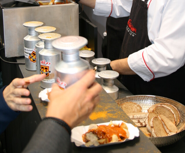 Currywurst Bier um Vier Standparty Frische